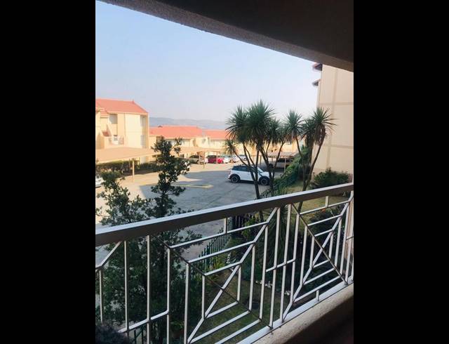 2 BEDROOM APARTMENT FOR SALE IN PRIMROSE HILL